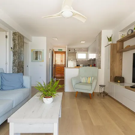 Seaview Apartment, Campello * El Campello