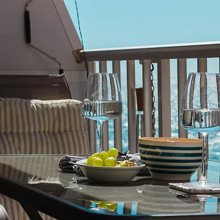 Seaview Apartment, Campello Apartment